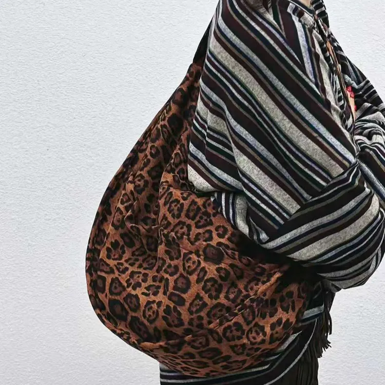 秋冬新款单肩包女麂皮绒韩版ins休闲大容量 背包慵懒风豹纹斜挎包