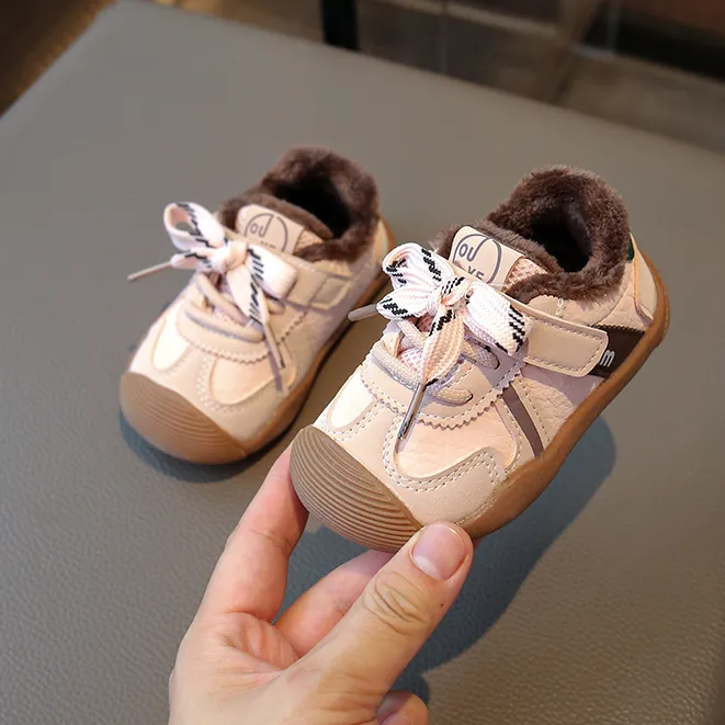 2025冬季新款儿童软底加绒保暖棉鞋女童时尚百搭运动鞋男童学步鞋
