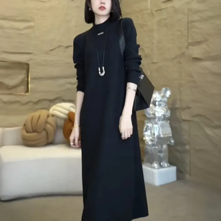 秋冬新款气质中长款过膝针织连衣裙女高级感宽松厚款妈妈毛衣裙子