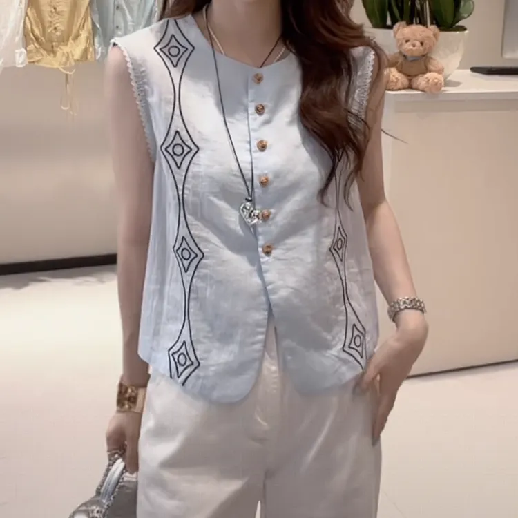 韩系时尚刺绣蕾丝花边无袖小衫2025新款夏季气质上衣洋气百搭显瘦