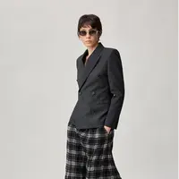 LRAM戗驳领定制树脂扣极简收腰高级大牌感羊毛西装外套