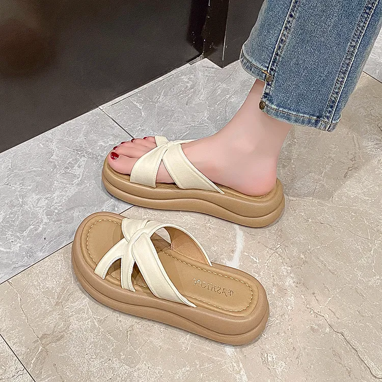 厚底凉拖鞋女夏外穿2025新款女鞋子仙女风超火软底不累脚防滑拖鞋