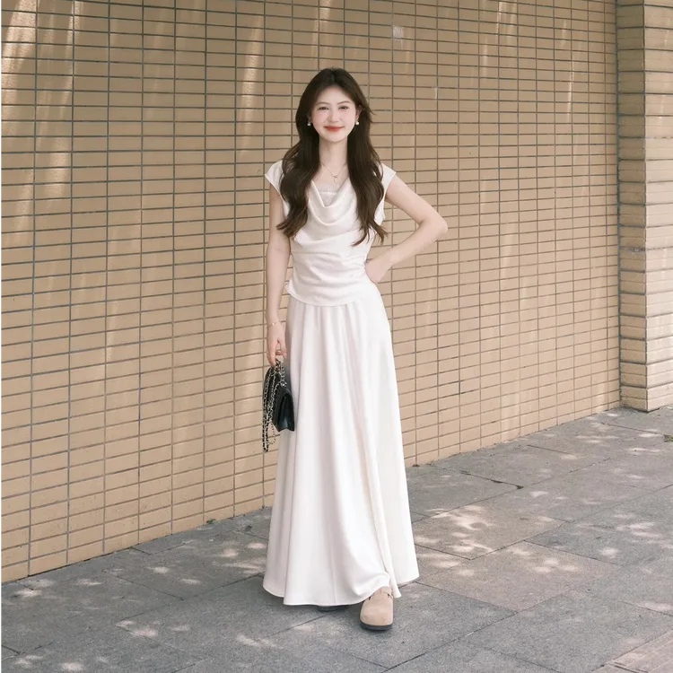 法式气质连衣裙女夏季2025新款独特漂亮荡领露肩上衣半身裙子套装