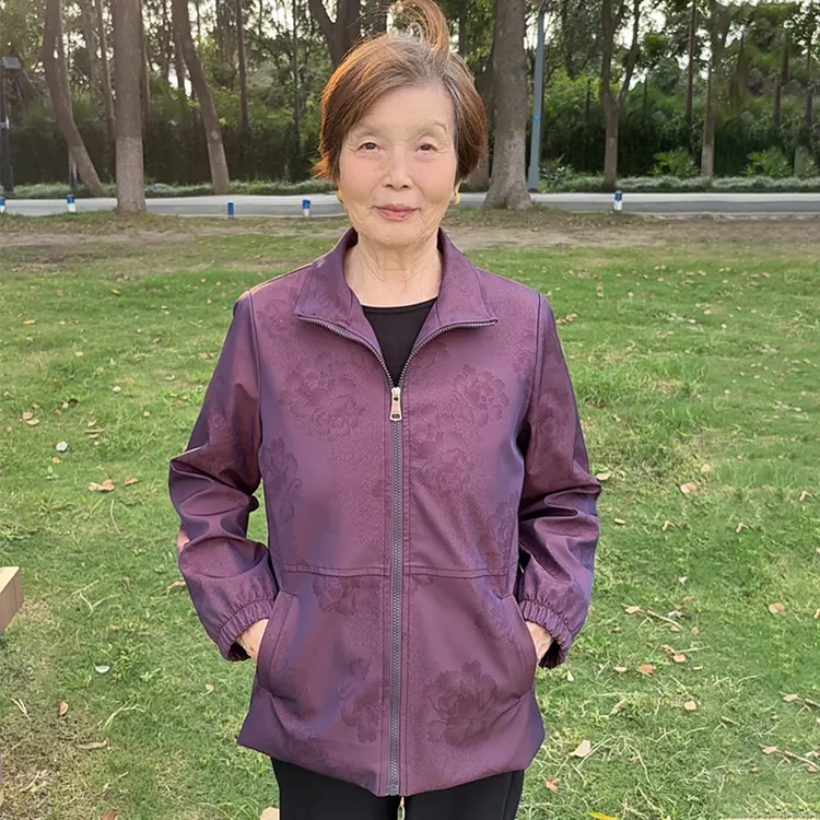 2025年秋季新款长袖拉链款奶奶装中老年人翻领气质外套妈妈装