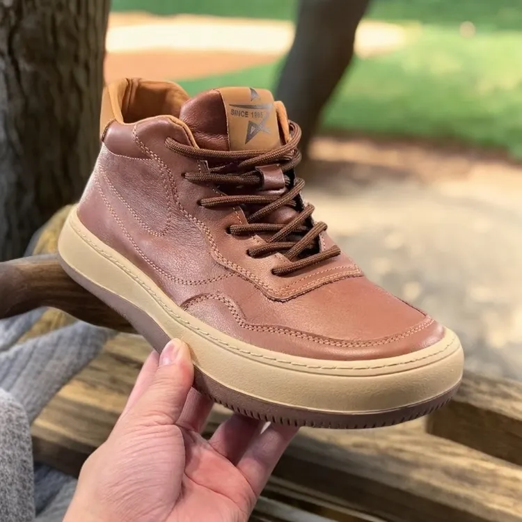 2025秋季新款头层牛皮休闲鞋真皮透气软底软面时尚百搭板鞋9089