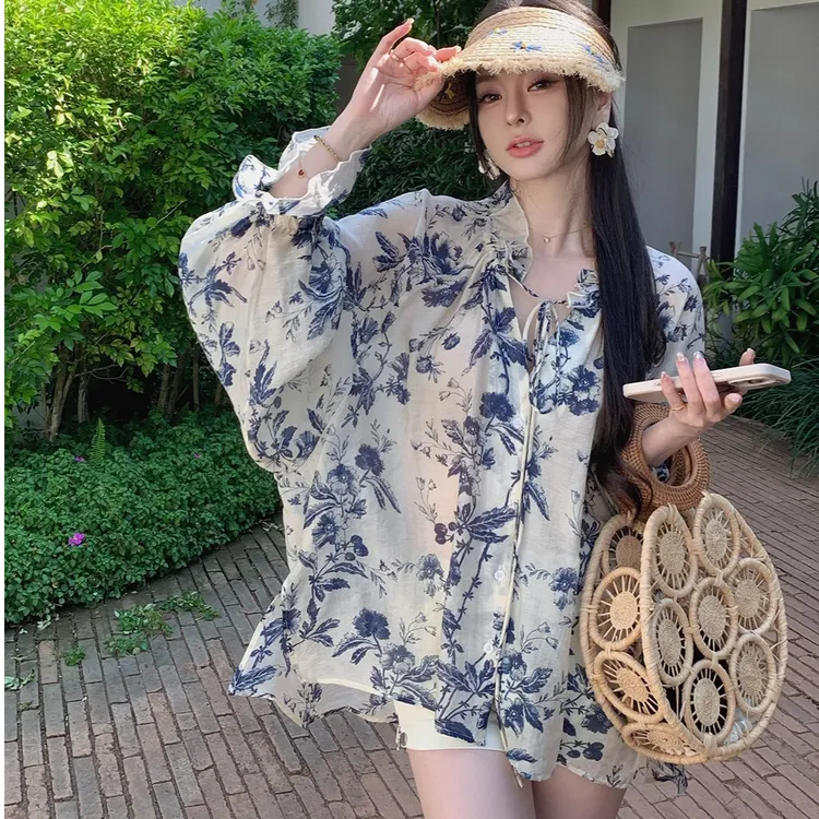 法式复古碎花长袖衬衫女2025秋季新款设计感宽松显瘦小众别致上衣