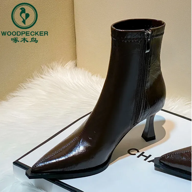 啄木鸟欧洲站英伦风尖头短靴女2025秋冬新款高跟靴法式显脚瘦瘦靴
