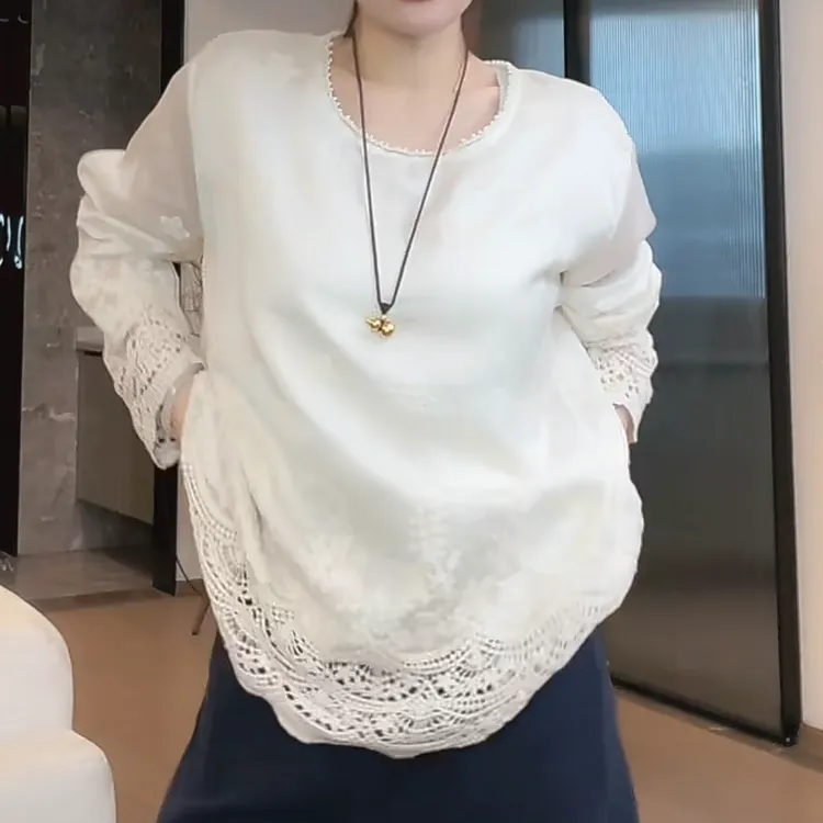 设计感珍珠领口桃花刺绣光泽感镂空上衣2025春款休闲圆领长袖T恤