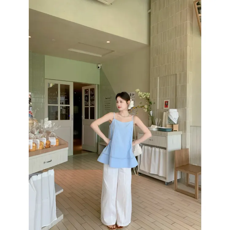 2025新款时尚套装蓝色百搭镂空吊带上衣女夏季高腰显瘦长裤两件套