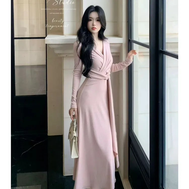 粉色v领扭结连衣裙女气质绑带长裙长袖收腰裙子气质优雅显瘦长裙