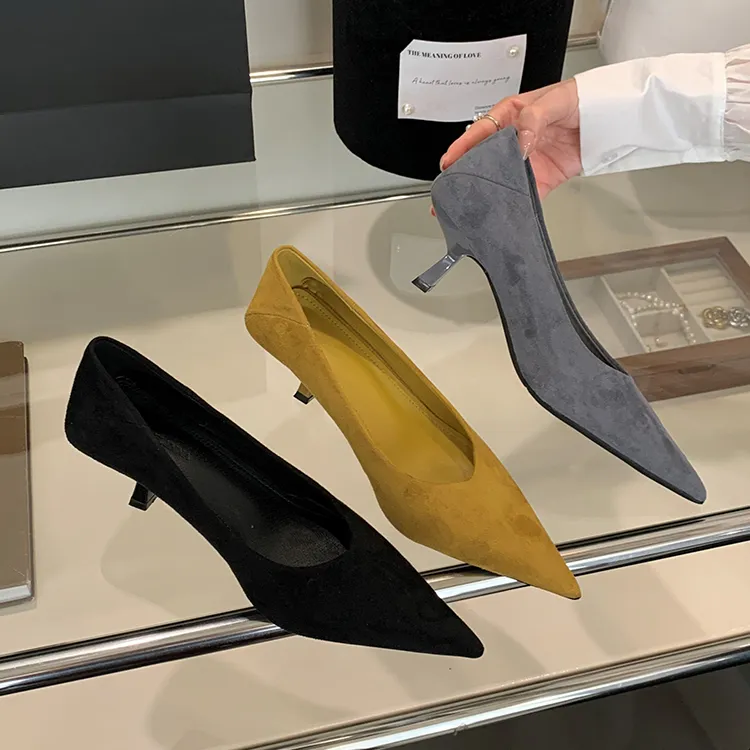 单鞋女2025新款春秋季百搭通勤中跟浅口小跟鞋法式尖头猫跟低跟鞋