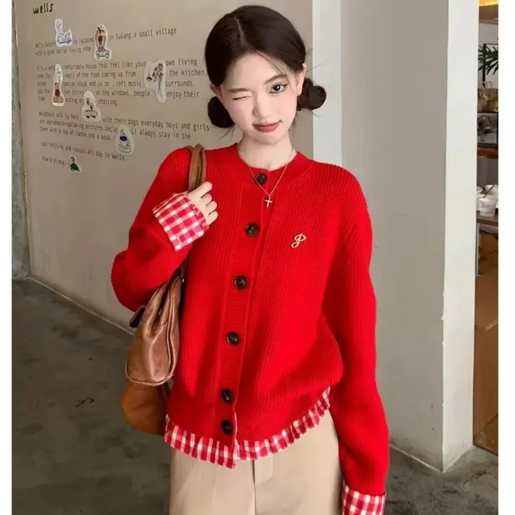 炸街高级感学院风秋冬新款假两件针织开衫女百搭设计感拼接毛衣潮