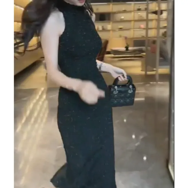 2024春季新款时尚女装网红潮流韩版洋气连衣裙无袖LOl