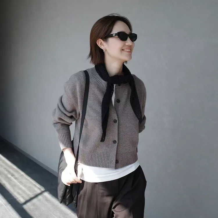 甄选100%澳洲羊毛春秋短款羊毛衫女士百搭休闲针织开衫时尚打底衫