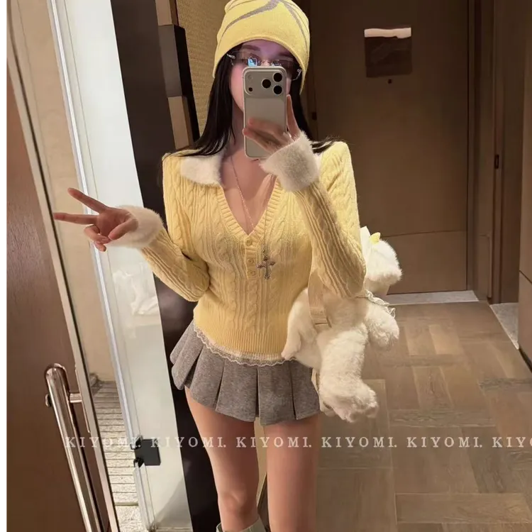 韩系2025秋冬新款洋气毛毛拼接V领麻花针织衫女长袖修身显瘦毛衣