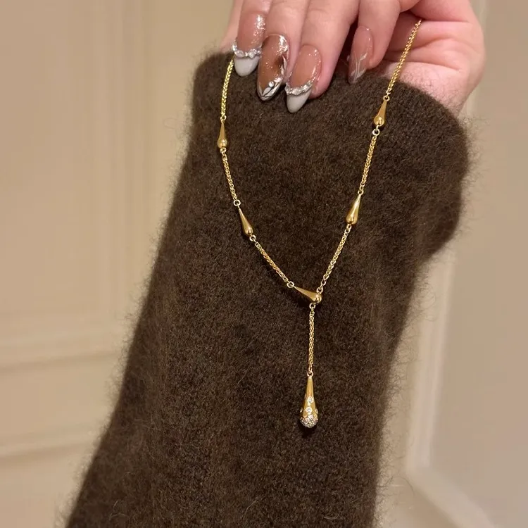 铜合金项链  中古金色水滴项链轻奢千金风高级感锁骨链春夏毛衣链