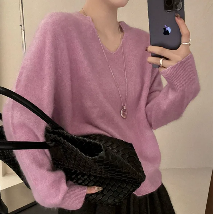 高端货~韩系V领软糯浣熊绒针织衫秋季女慵懒风高级温柔百搭毛衣