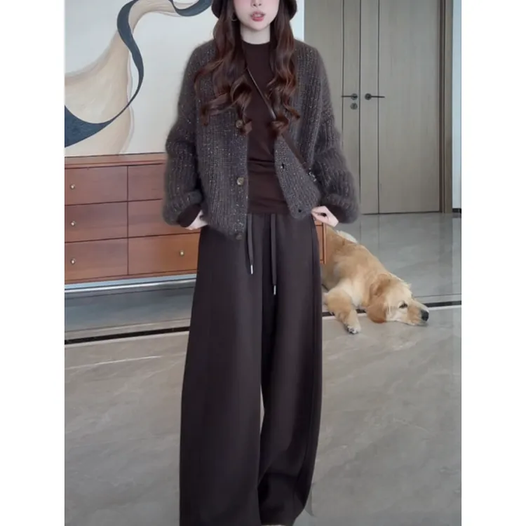 美拉德风穿搭一整套2025秋冬新款厚款V领针织开衫搭阔腿裤两件套