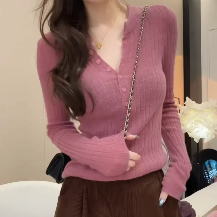 2025秋冬时尚修身显瘦打底针织衫女开口领毛衣LK2507137