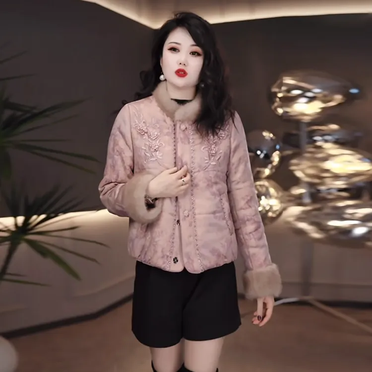 提花缎时尚气质短款棉服女2025冬季新款洋气减龄宽松显瘦保暖外套