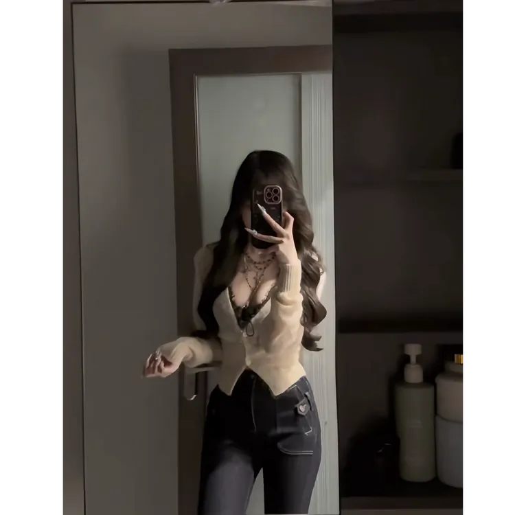 纯欲性感蕾丝花边吊带背心女V领短款针织开衫低腰微喇牛仔裤套装