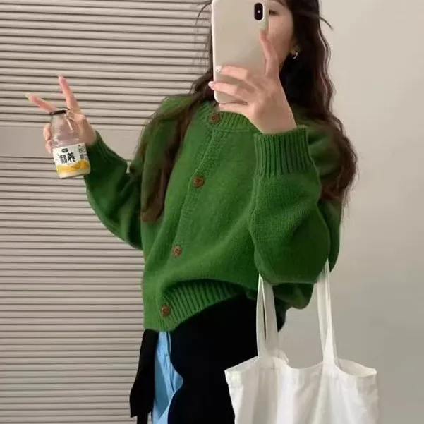 【金金】冬季新款圆领纽扣开衫女韩系氛围感小个子短款百搭针织