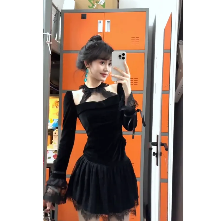 2025春秋新款黑色蕾丝针织打底辣妹修身上衣搭设计感半身裙套装女