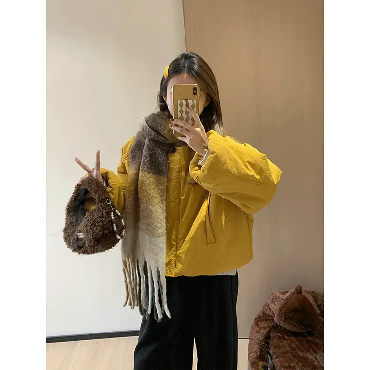 冬季保暖纯色短款圆领棉服外套女2025时尚款加厚保暖减龄百搭棉衣