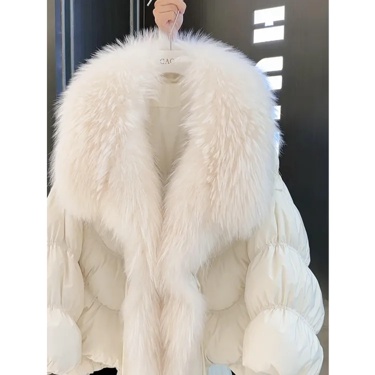 韩系别致白色短款大毛领棉服女2025冬季新款宽松显瘦加厚短款外套