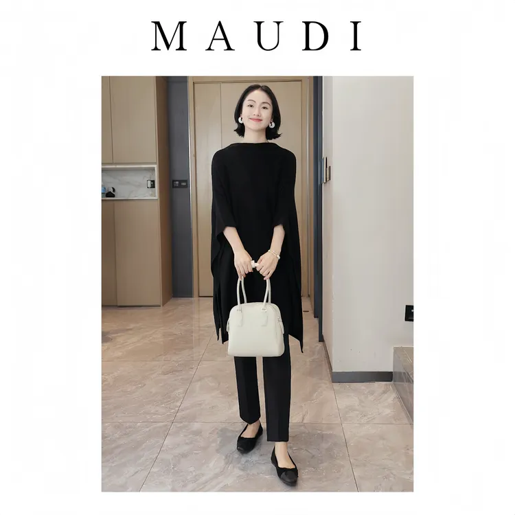 MAUDI慵懒高级感松弛遮肉显瘦斗篷女羊毛针织上衣赫本小姐8191