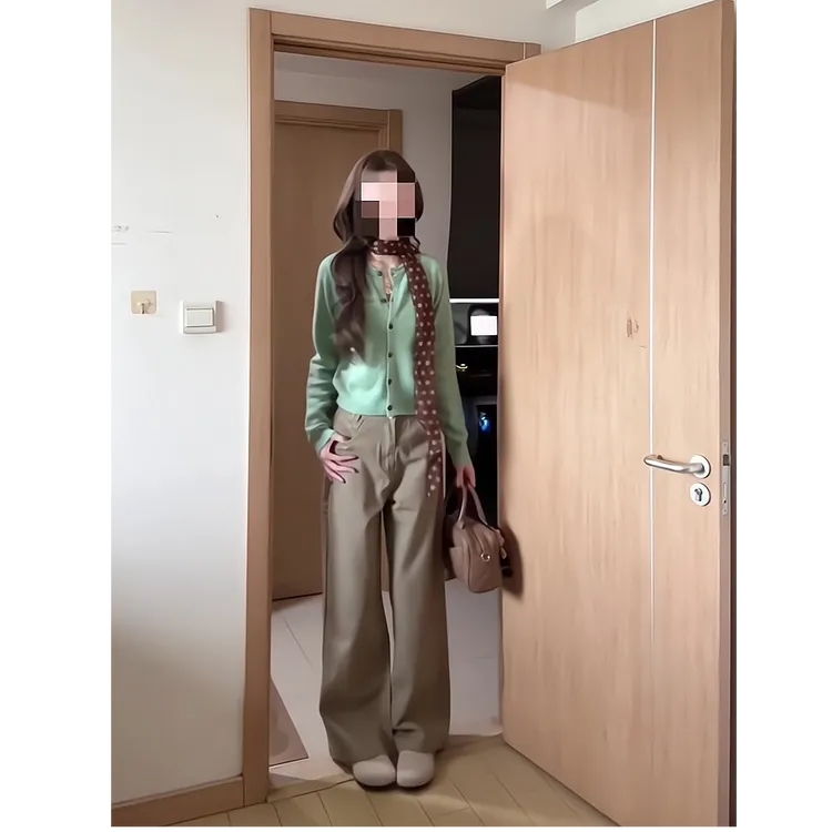 韩系绿色毛衣外套外搭氛围感穿搭温柔软糯针织开衫显瘦垂感裤子