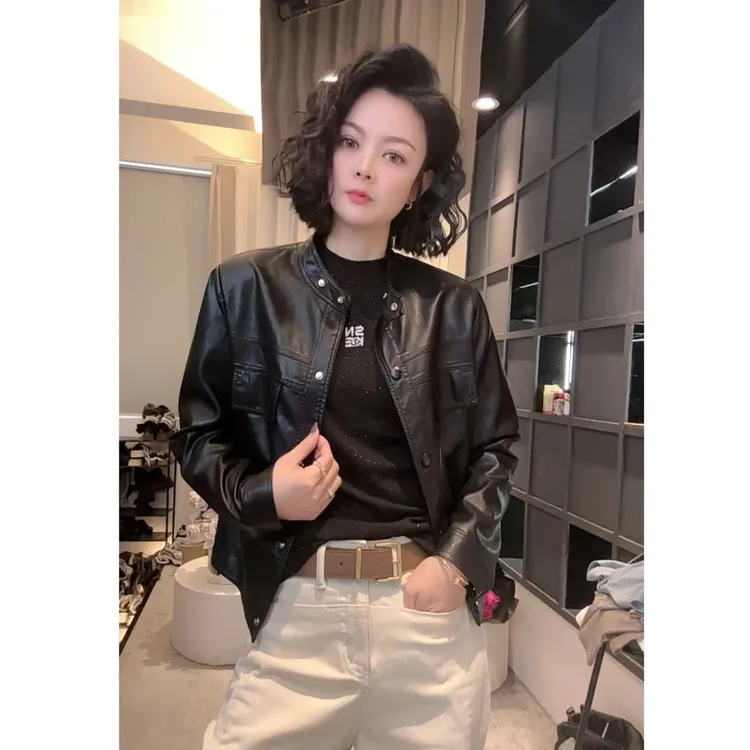 《姚家优麦汇》Y早春款百搭皮衣短款设计感休闲时尚外套女款
