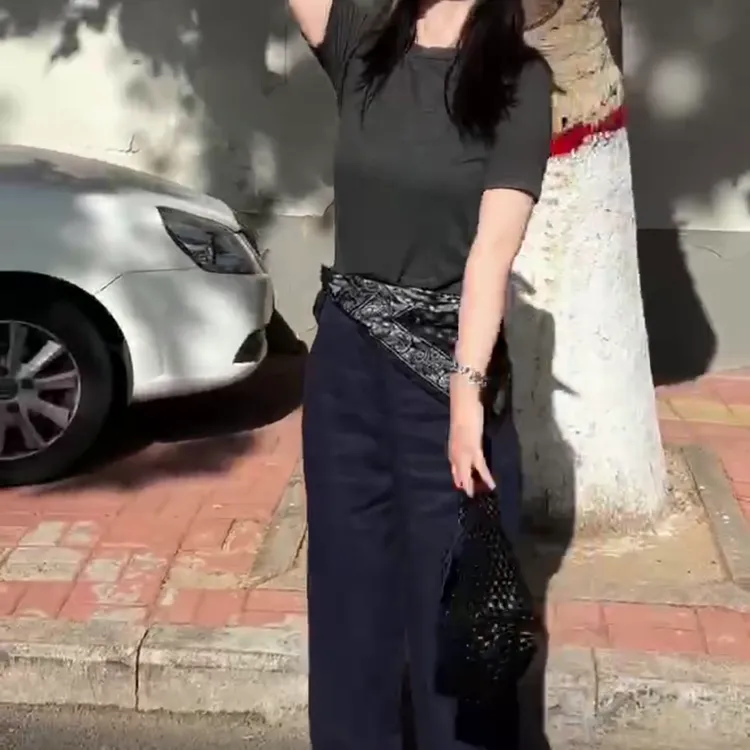 2025夏季新款时尚显瘦气质女士网红洋气两件套百搭款K8401