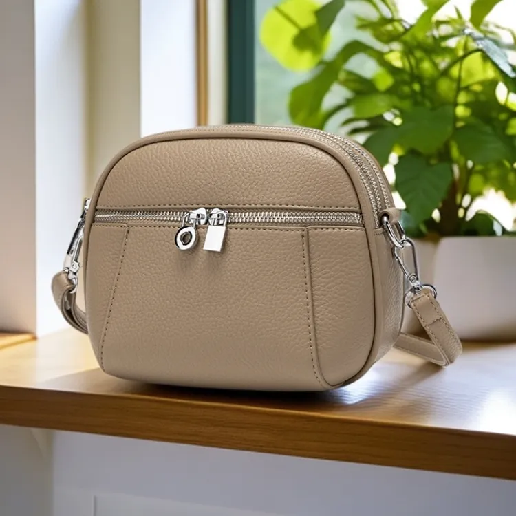 新款多空间贝壳形单肩常规斜挎包女式小包潮流简约斜跨中年女包