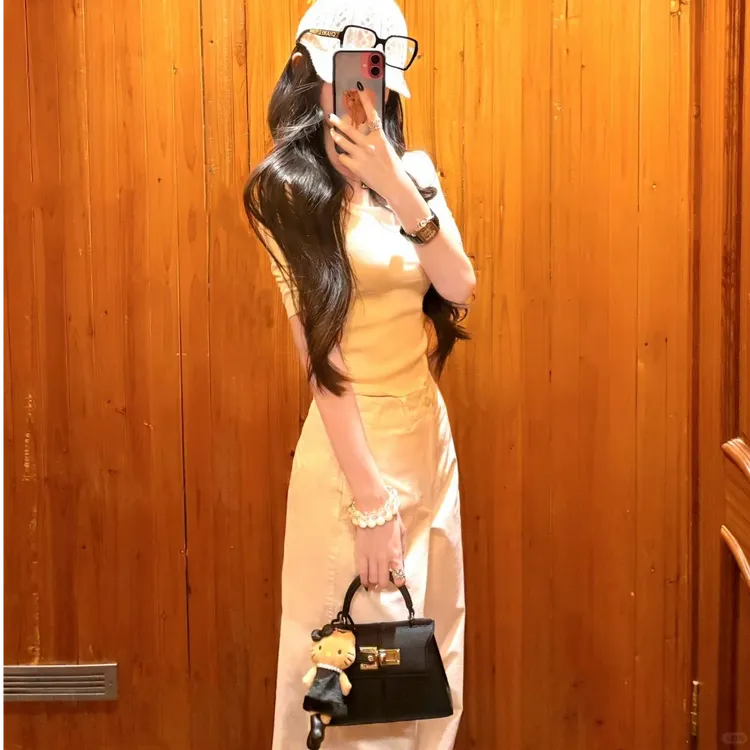 2025夏季新款时尚打底套头上衣气质显瘦洋气休闲百搭外穿修身上衣