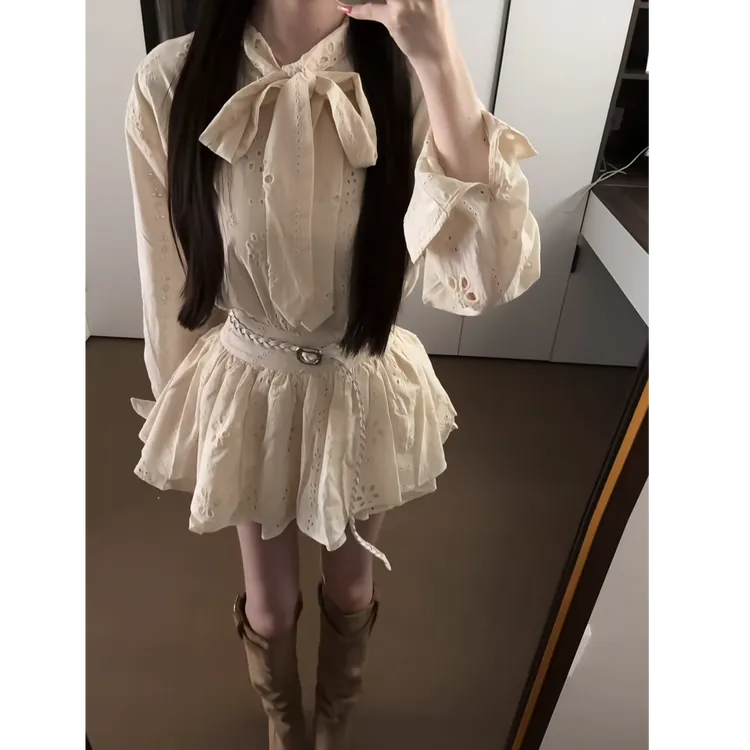 早秋女装2025新款法式镂空衬衫套装女秋设计感短裙两件套