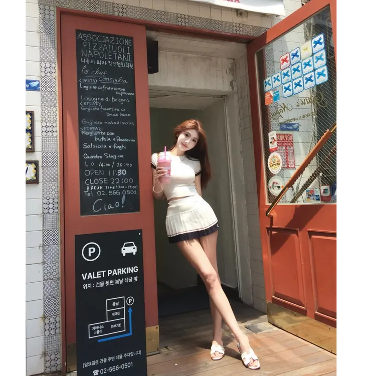美式复古ins气质高级感针织收腰上衣配显瘦高腰休闲半身裙两件套