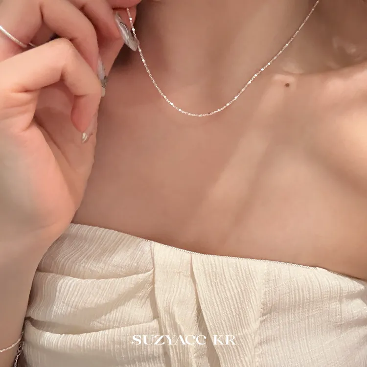 Suzyacc Kr 坠链均925银 小方块锁骨链超闪项链 气质轻奢X1131