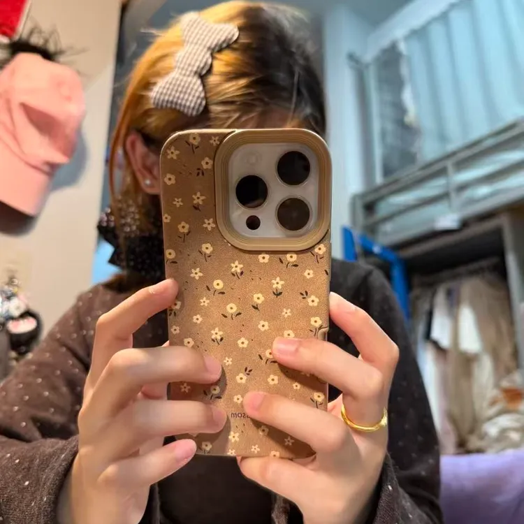 【耐脏不发黄】ins风秋冬复古花朵适用苹果1615手机壳iPhone16pro14