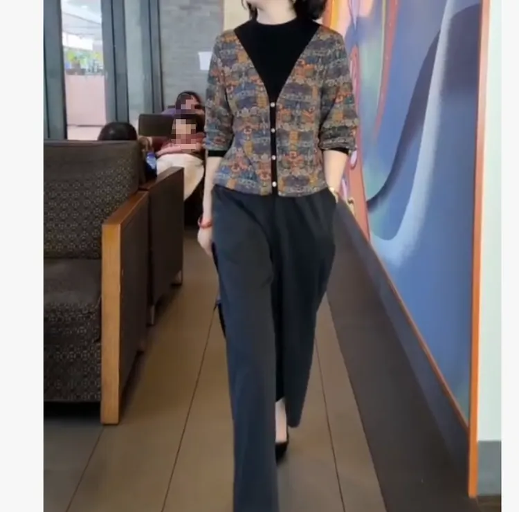 时尚潮流百搭精品女装dgd5079