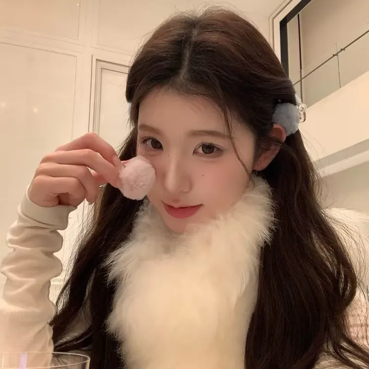 秋冬毛绒小抓夹毛球发夹侧边刘海夹创意小众创意发卡2025新款发饰