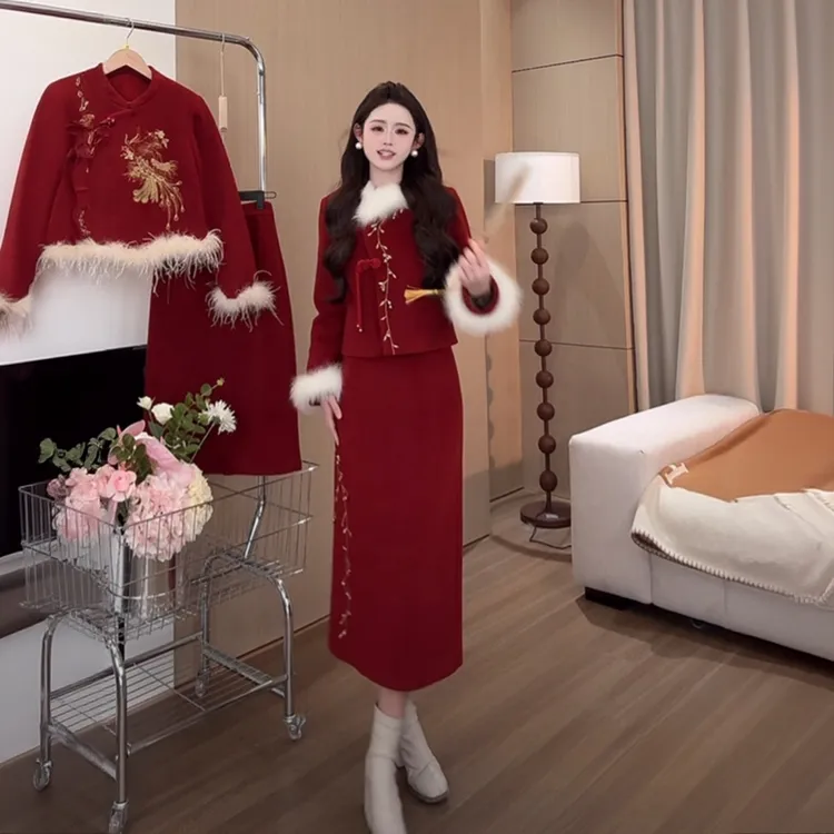 冬季新中式国风小香风富家千金感新年战袍红色外套裙子两件套装女