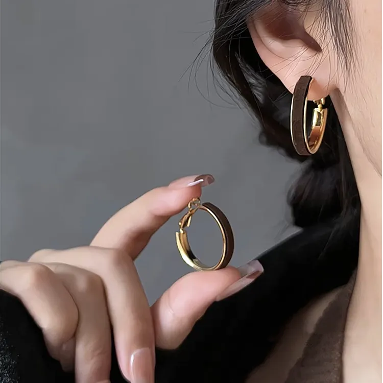 新款覆古棕咖色植绒耳圈女小众设计感耳环高级感时尚气质耳饰7647