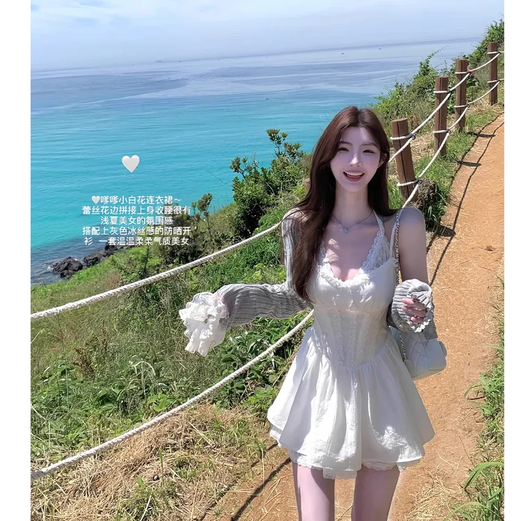 巨美蕾丝裙 假两件花边白色连衣裙女修身海边度假气质短裙