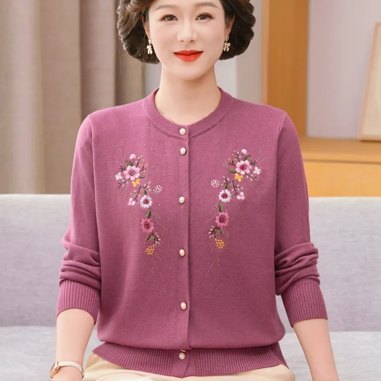 新款妈妈装春秋开衫中老年人毛衣女外套洋气绣花针织衫长袖上衣服