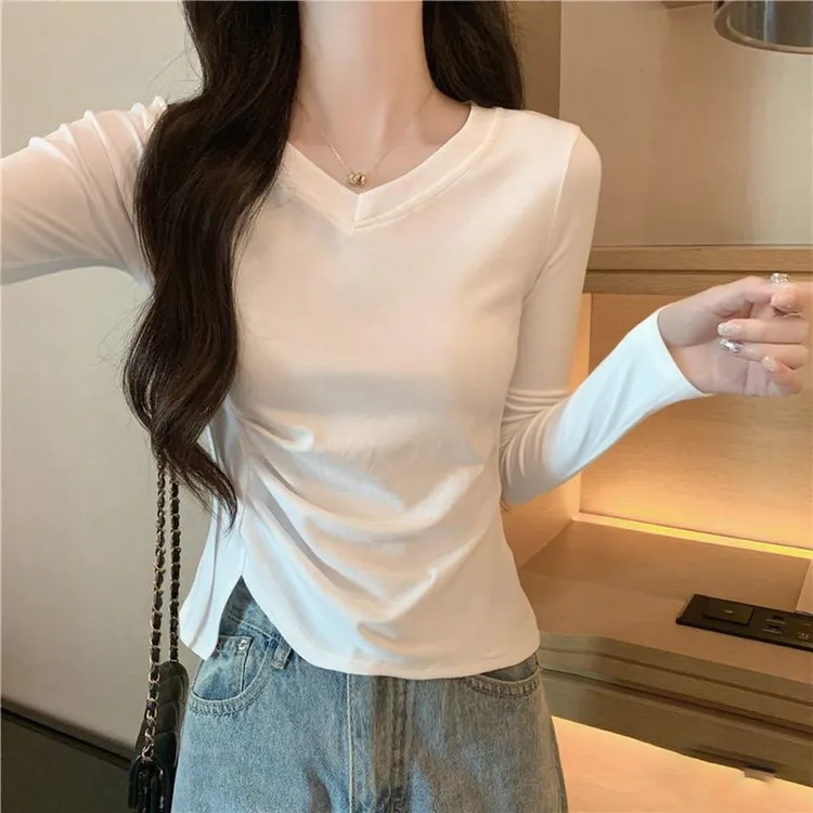 2025新款秋季修身长袖v领正肩t恤女褶皱洋气时尚减龄别致独特上衣