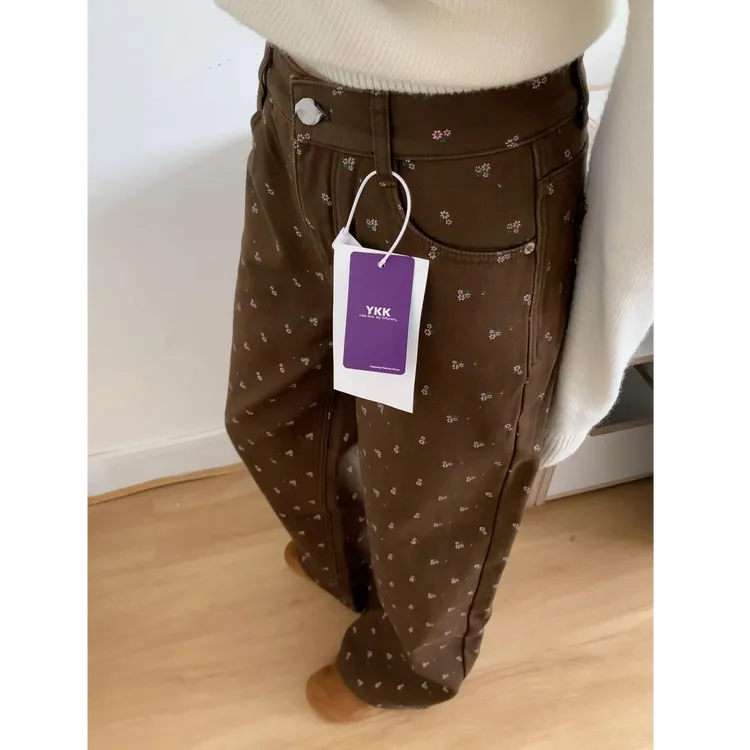 美拉德复古碎花印花棕色阔腿牛仔裤女秋冬加绒加厚宽松直筒拖地裤