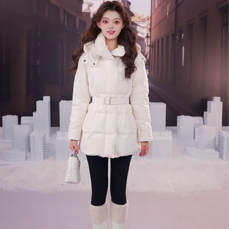 波司登【门店鹅绒】新款收腰显瘦时尚休闲女款修身保暖羽绒服外套