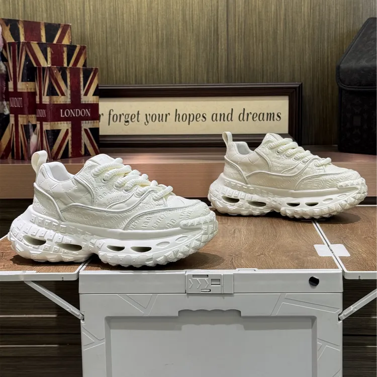 2025秋冬新款单棉同款潮流漆面新款厚底增高休闲男鞋（标准尺码）