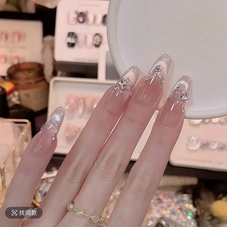 【天秤座】新款纯手工穿戴甲猫眼带钻美甲贴长款显白百搭美甲婚甲